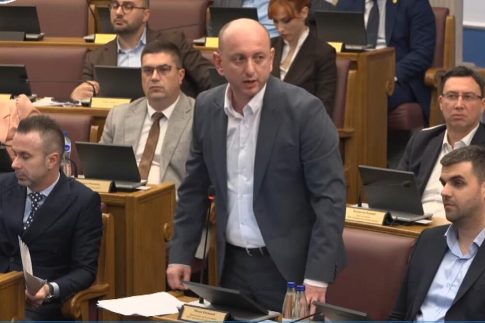 DNP se obrušio na Šćepanovića: Nema razlike između njega, Veljovića i Stojanovića