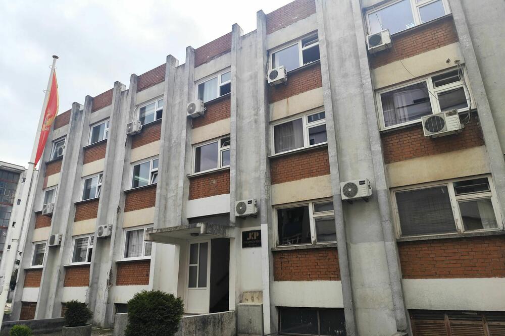 Dobila sudski spor, pa tražila razrješenje