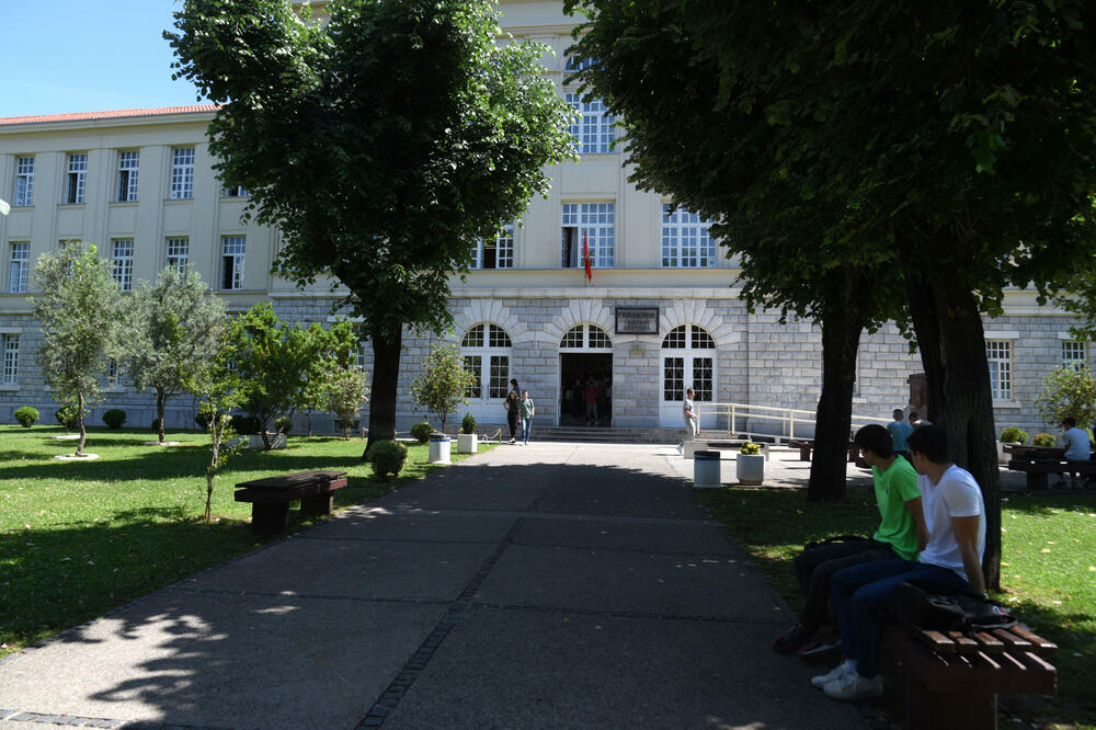 Dojava o bombi u podgoričkoj Gimnaziji