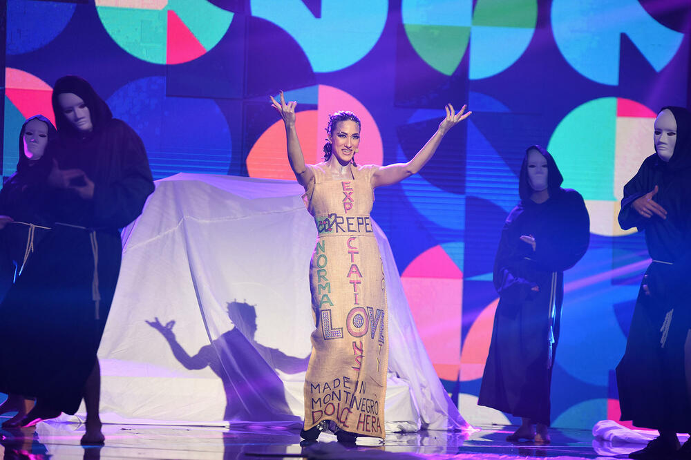 Dolce Hera za &ldquo;Vijesti&rdquo;: Za mene je muzika način da se osjetim živom