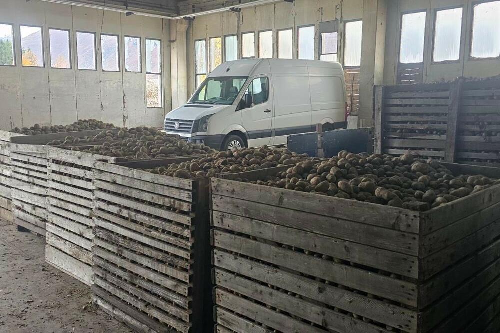 DPS Gusinje: Planirana sportska dvorana pretvorana u skladište krompira, postala resurs porodice Balić