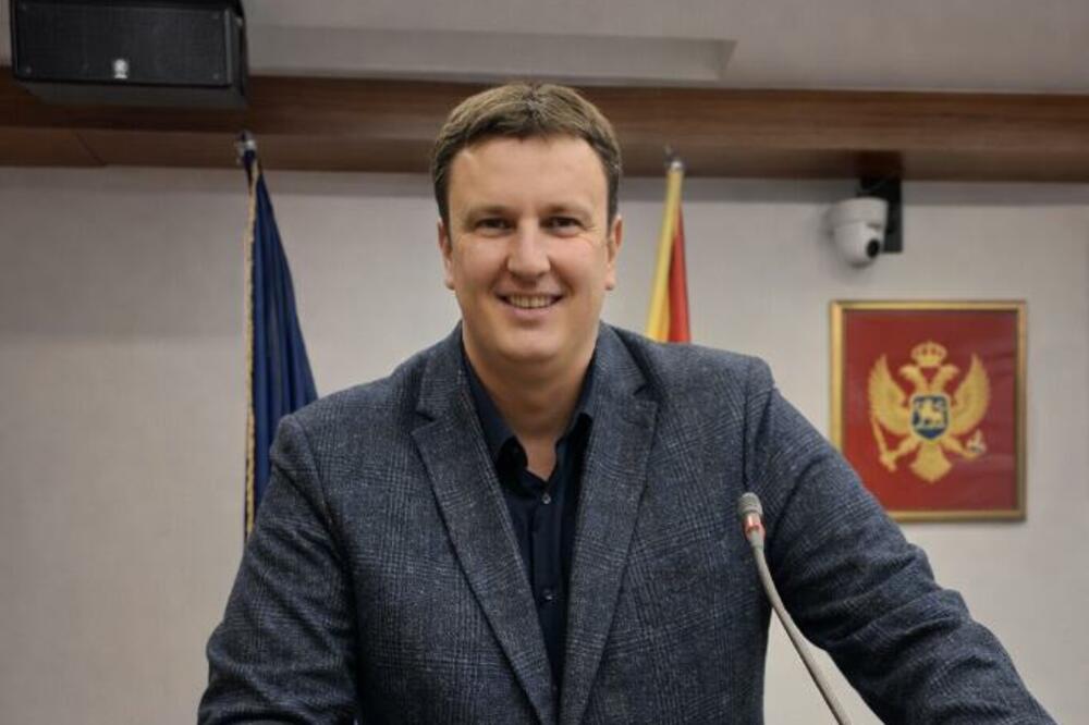 DPS ušao i u Opštinu Budva: Samardžiću Sekretarijat za zaštitu imovine