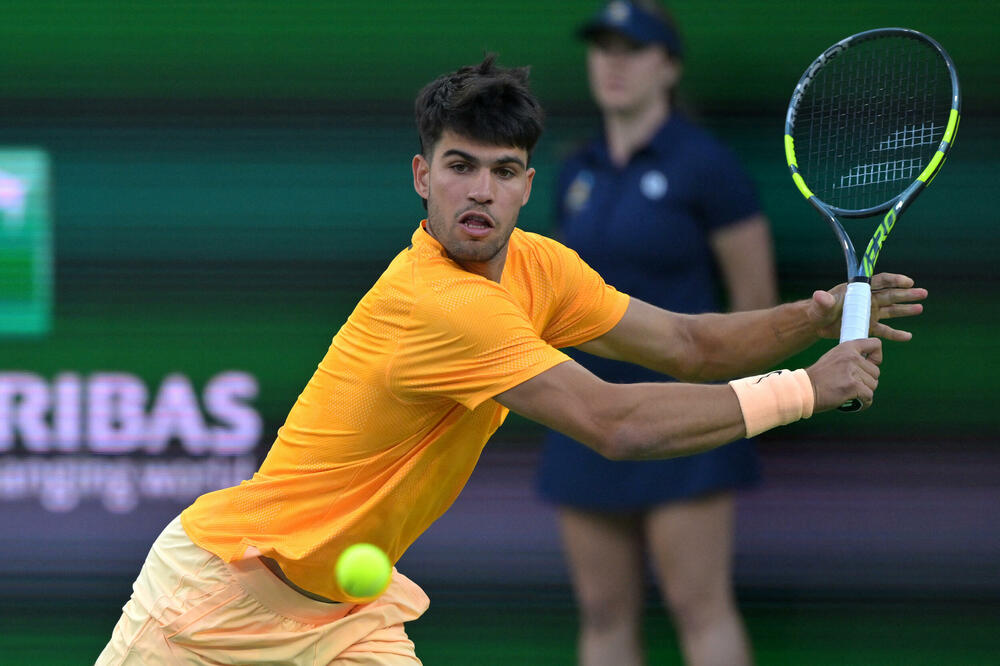 Drejper se oprostio od trofeja, u polufinalu Siner sa Zverevom a Alkaras protiv Medvedeva