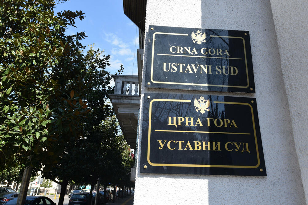 Država plaća za 12 predugih suđenja