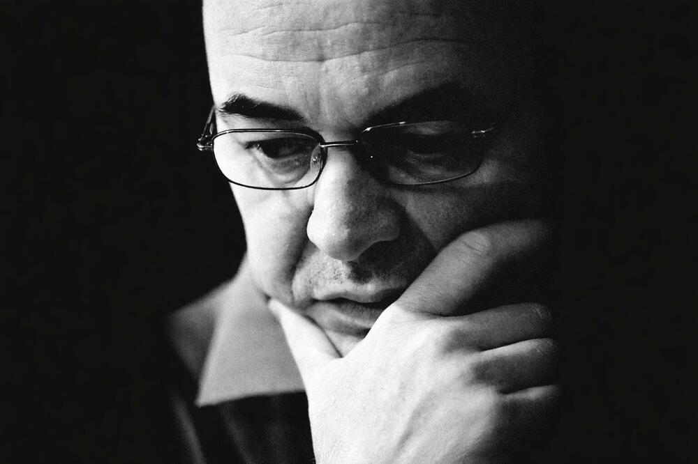 Dule, ova knjiga nema kraj...