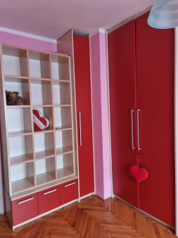 Dva plakara 200e jedan je ugradni