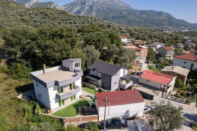 Dvije kuće, Bar, Prodaja
