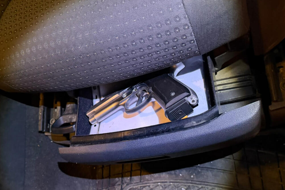 Dvojica Plavljana uhapšena zbog marihuane, oduzet i startni pištolj