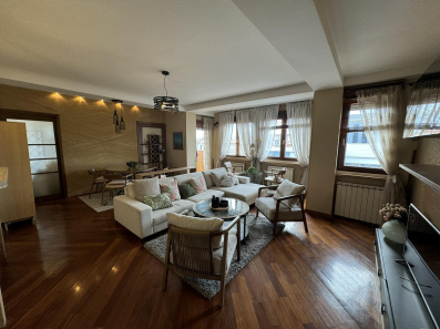 Dvosoban lijepo namješten stan, 90m2, Stari aerodrom, Podgorica