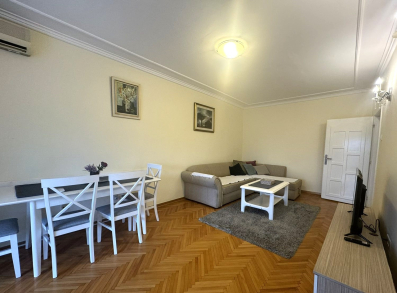 Dvosoban namješten stan, 65m2, Centar