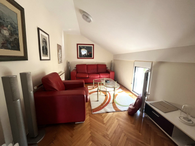 Dvosoban namješten stan, 70m2, Donja Gorica