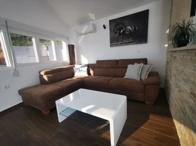 Dvosoban stan 100m2, Bijeli Do, Budva, Izdavanje