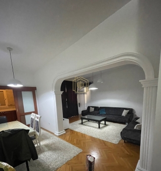 Dvosoban stan 88m2, Centar, Bar, Prodaja