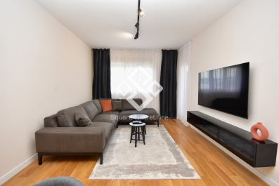 Dvosoban stan 70m2, Centr