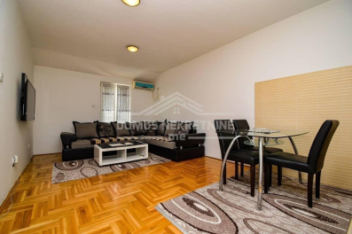 Dvosoban stan 55m2 + parking, 1 Maj - Podgorica