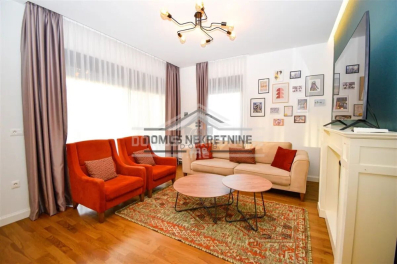 Dvosoban stan 90m2 + parking, Stari Aerodrom - Podgorica