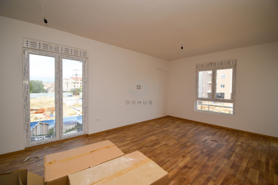 Dvosoban stan 77m2 + parking, Zabjelo - Podgorica