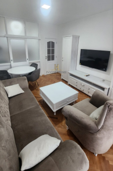 Dvosoban stan 75m2, Pejton, , Podgorica, Izdavanje