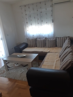 Dvosoban stan 56m, Stari Aerodrom, Podogrica, Izdavanje