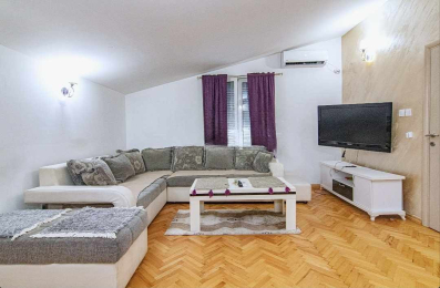 Dvosoban stan, 75m2, Tološi, Izdavanje