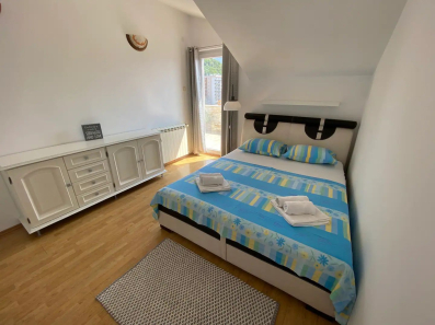 Dvosoban stan sa pogledom na more i grad,Budva (na period od 01.10 do 01.06.2025)