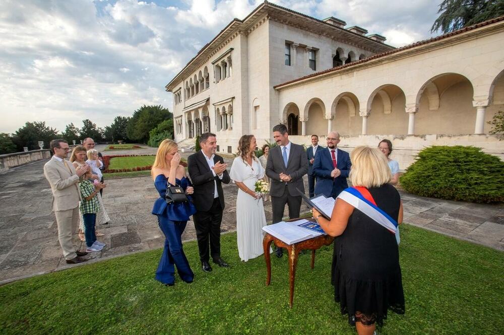 Džihan Abazović kum na građanskom vjenčanju princa Aleksandra Karađorđević