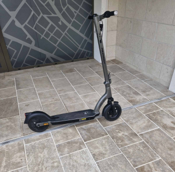 elektricni trotinet