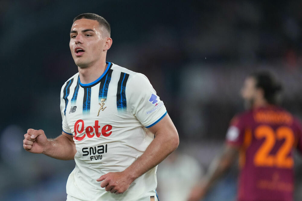 Elitni napadač: Krstović u Rimu stigao do dvocifrenog broja golova u sezoni