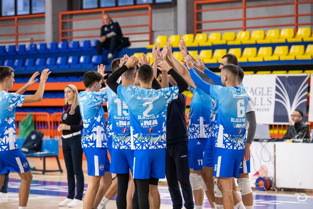 Favoriti sigurni, Jedinstvo preuzelo treće mjesto