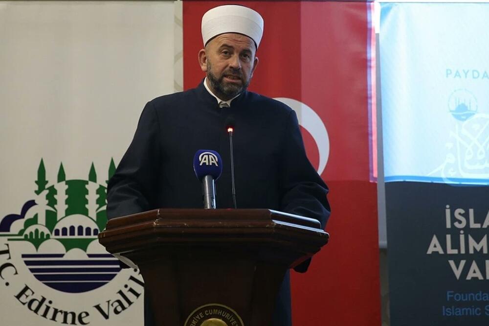 Fejzić: Bolesti vremena u kojem živimo, nacionalizam koji truje duše, fašizam koji ljudima oduzima lice...