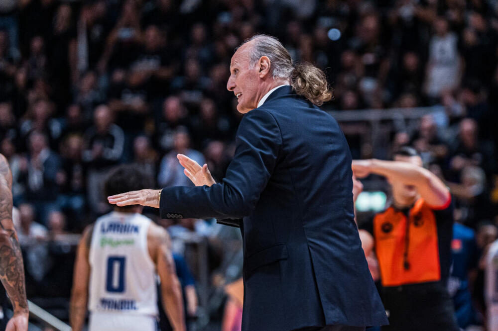 Fenerbahče osvojio Bolonju, sjajni Edvards nije pomogao Ivanoviću