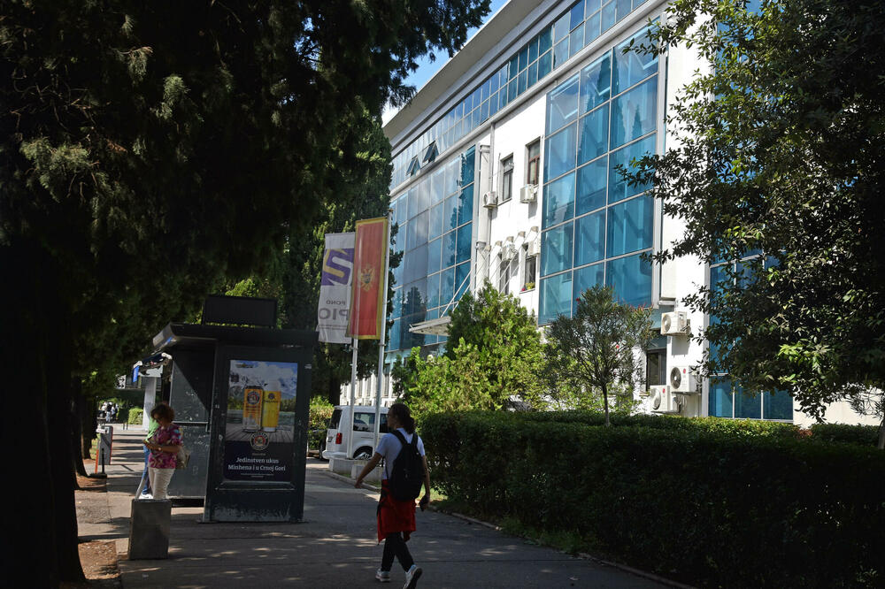 Fond PIO: Danas počinje isplata februarskih penzija