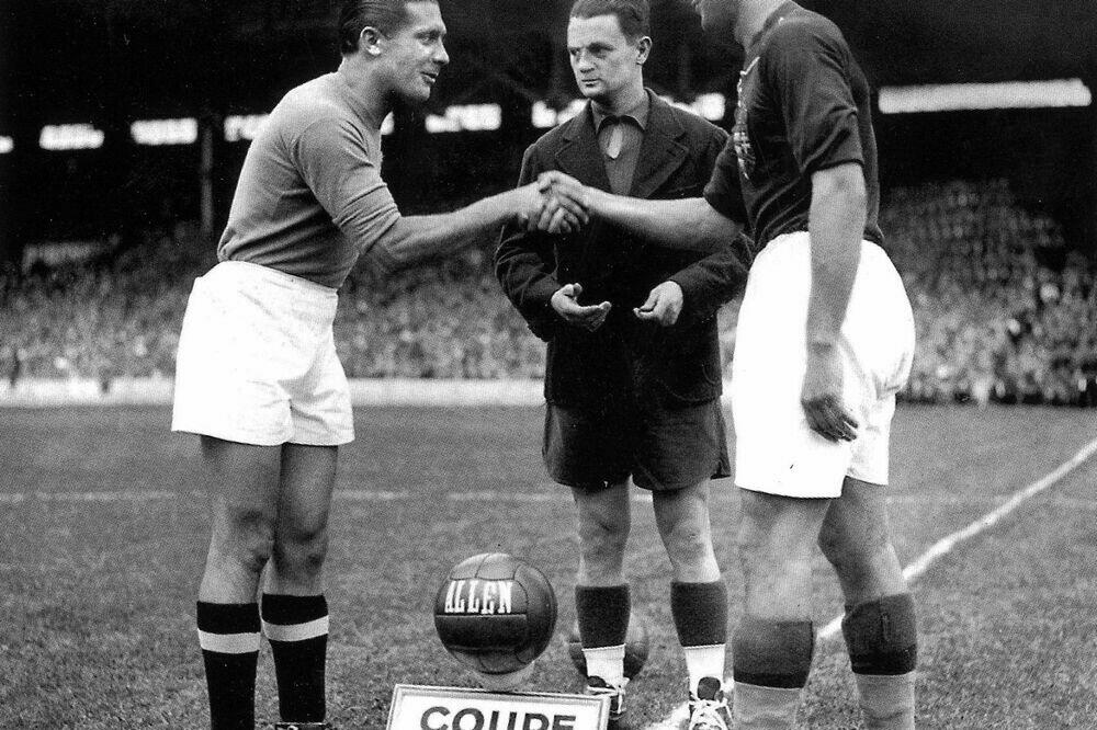 Francuska 1938: Fudbal, miris baruta i ratna psihoza