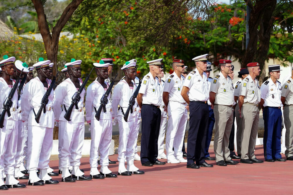Francuska vojska napustila Senegal i okončala svoje prisustvo u Zapadnoj i Centralnoj Africi