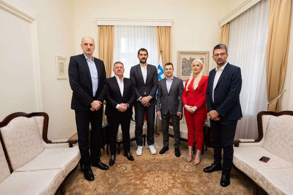Garbahosa se sastao sa Mujovićem i posjetio klubove u Podgorici: Sve što investirate u košarku se uvijek isplati