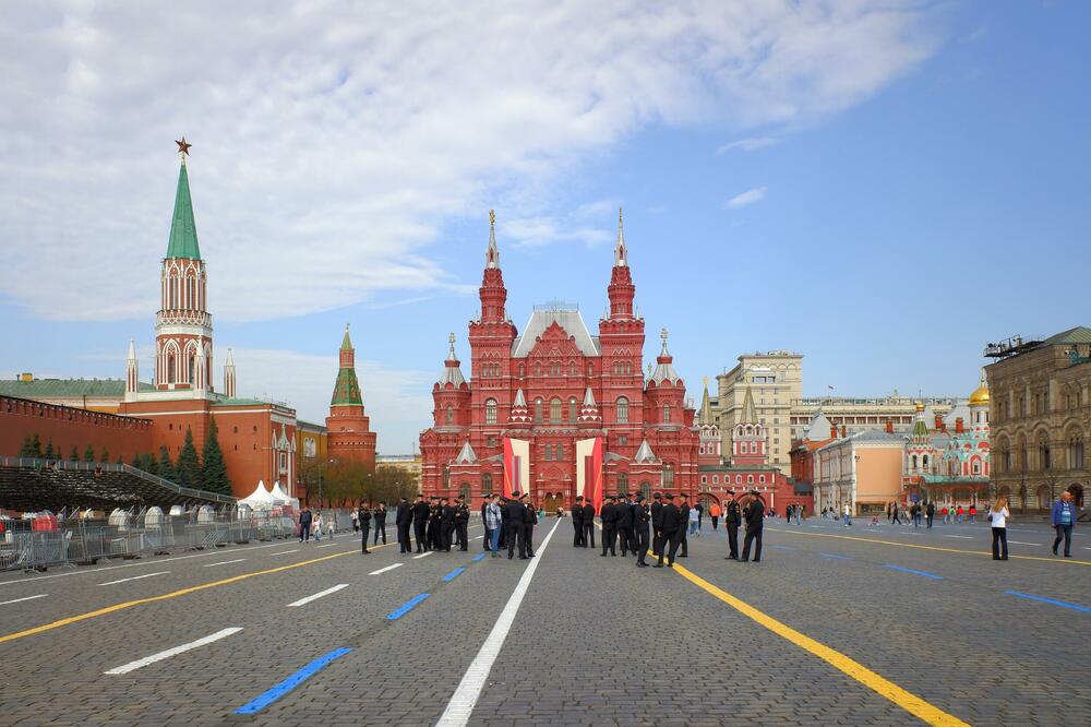 Gardijan: Rusija održava paradu povodom Dana pobjede bez vojne tehnike zbog straha od ukrajinskih napada