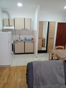 Garsonjera centar