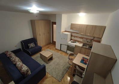 Garsonjera 27m2, Momisici, Podgorica, Izdavanje