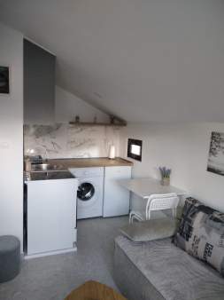 Garsonjera u Doljanima