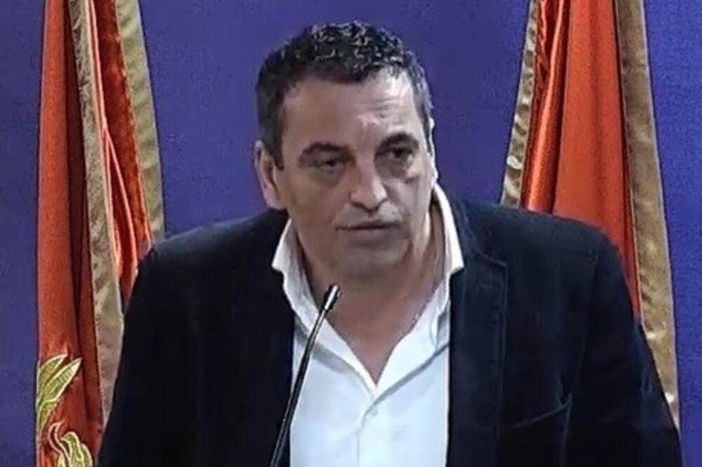 Gazdić (PES) podnio ostavku na funkciju potpredsjednika Opštine Pljevlja