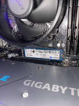 500gb ssd novo danas kupljeno