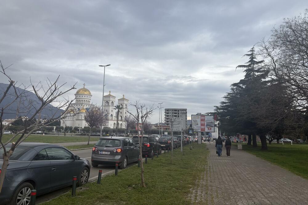 Goriva sve manje, Vladi još nije kriza - sastanci naftaša i Vlade okončani bez jasnog dogovora