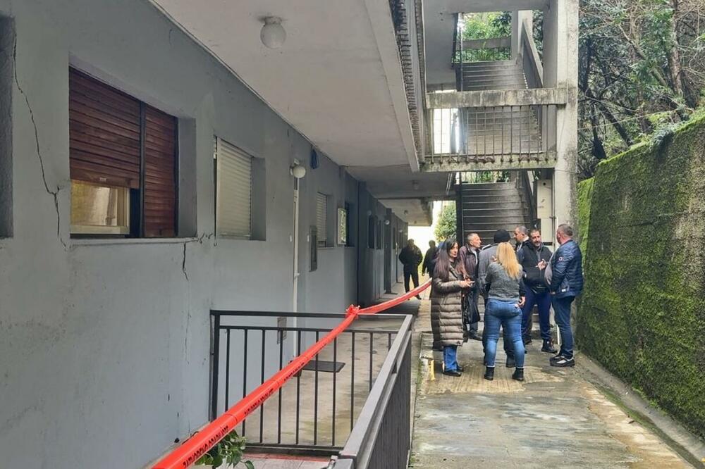 Građevinski inspektor: Iseljenje stanara iz "plave zgrade" u Herceg Novom obavezno