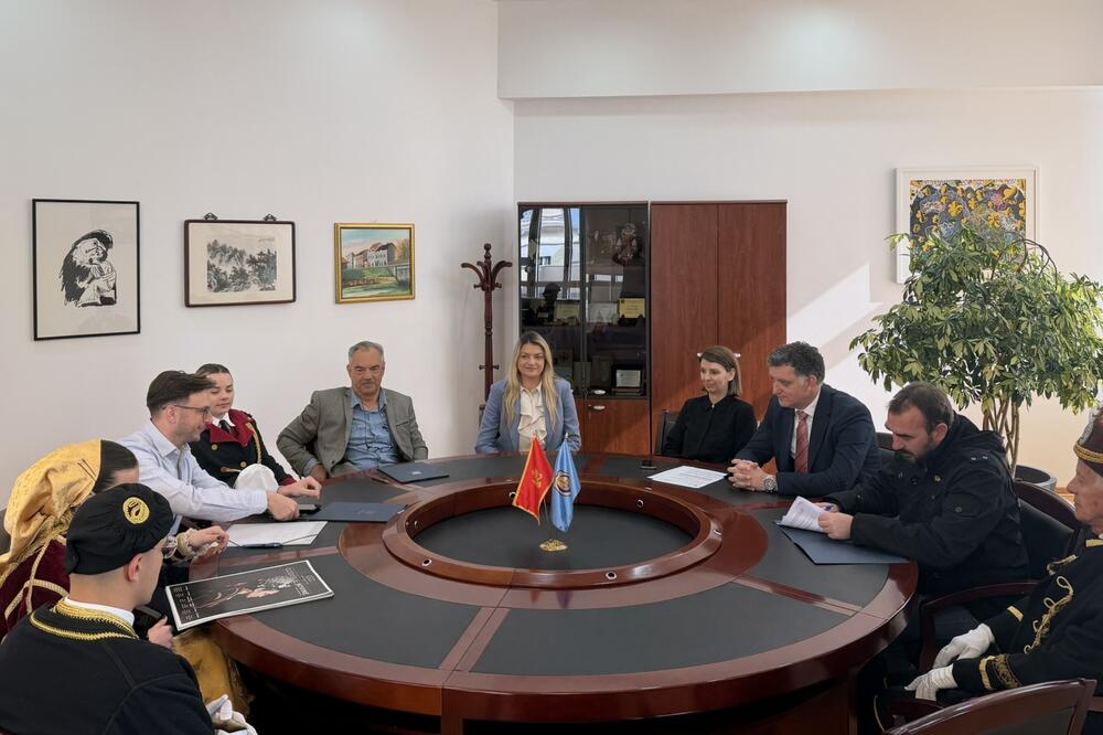 Gradskoj muzici, folkloru i Bokeljskoj mornarici 56.000 eura od lokalne uprave Tivta