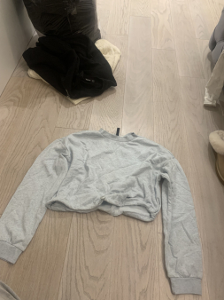 H and M cropped duks S novo