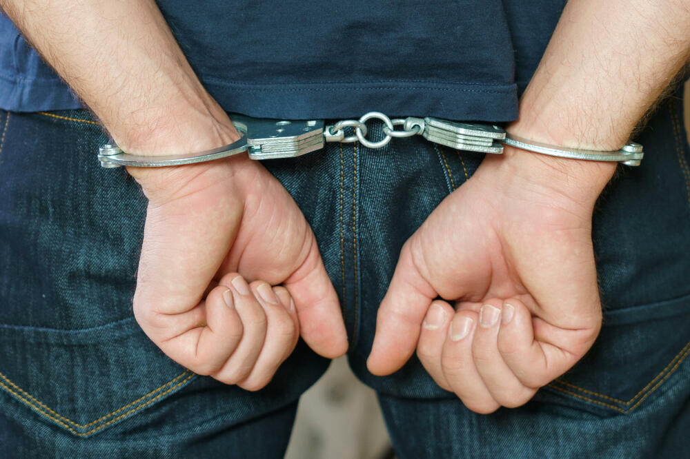 Hapšenja u Baru i Budvi po nalogu SDT-a