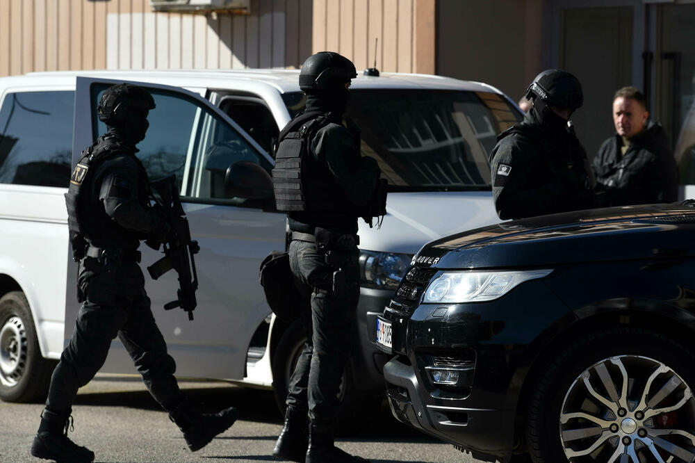 Hiljade euranikako da pronađu: Tužilaštvo i nakon tri godine "pretresa" slučaj policijskog pretresa