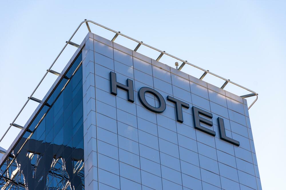 Hotel kao štab podzemlja: Zelenašenje u Crnoj Gori (17)