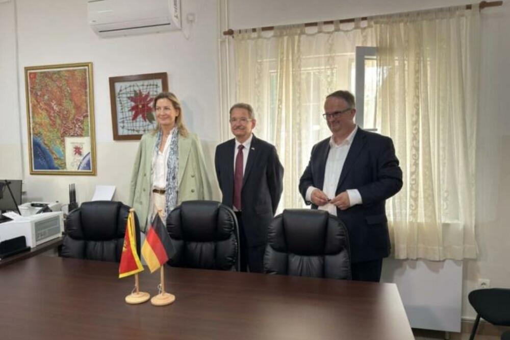 HRA i Ambasada Njemačke potpisale ugovor za unapređenje uslova u bolnici Dobrota