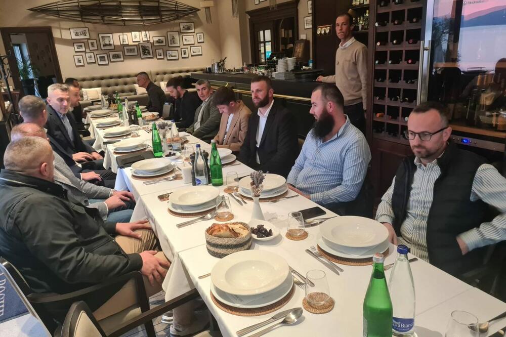 Iftar u Tivtu: "Nema srpski Bog, hrvatski Bog, bosanski Bog, albanski Bog. Bog je jedan"